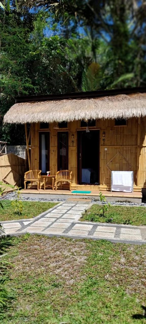 Pondok Sapta Sallaca Selat المظهر الخارجي الصورة